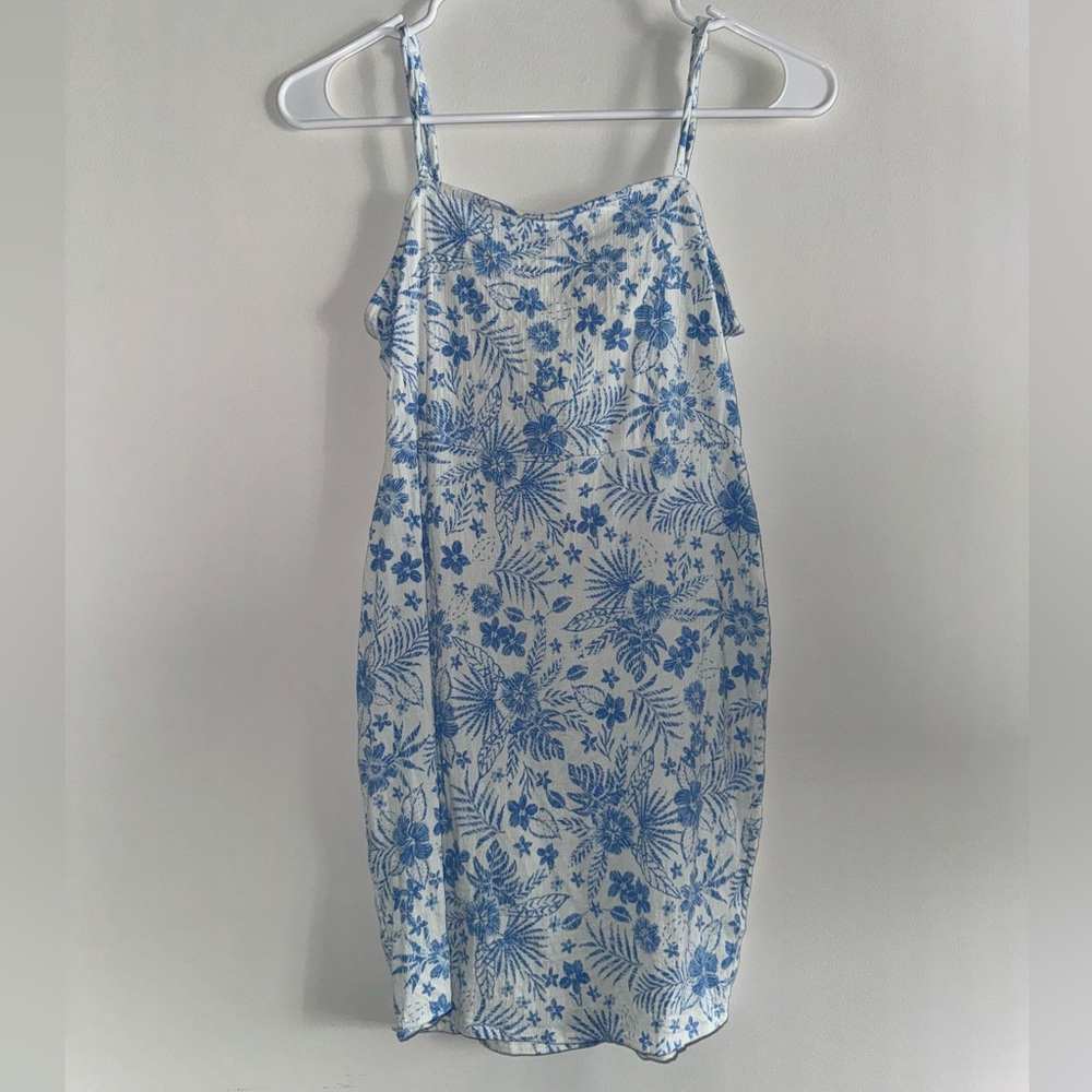 white + blue bodycon dress